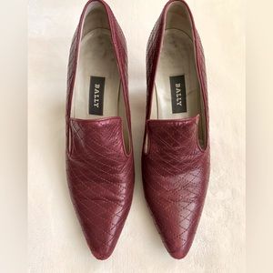 BALLY Quilted design Vintage Red Pumps in great condition!